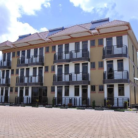 Golden View Hotel Ibanda Bagian luar foto
