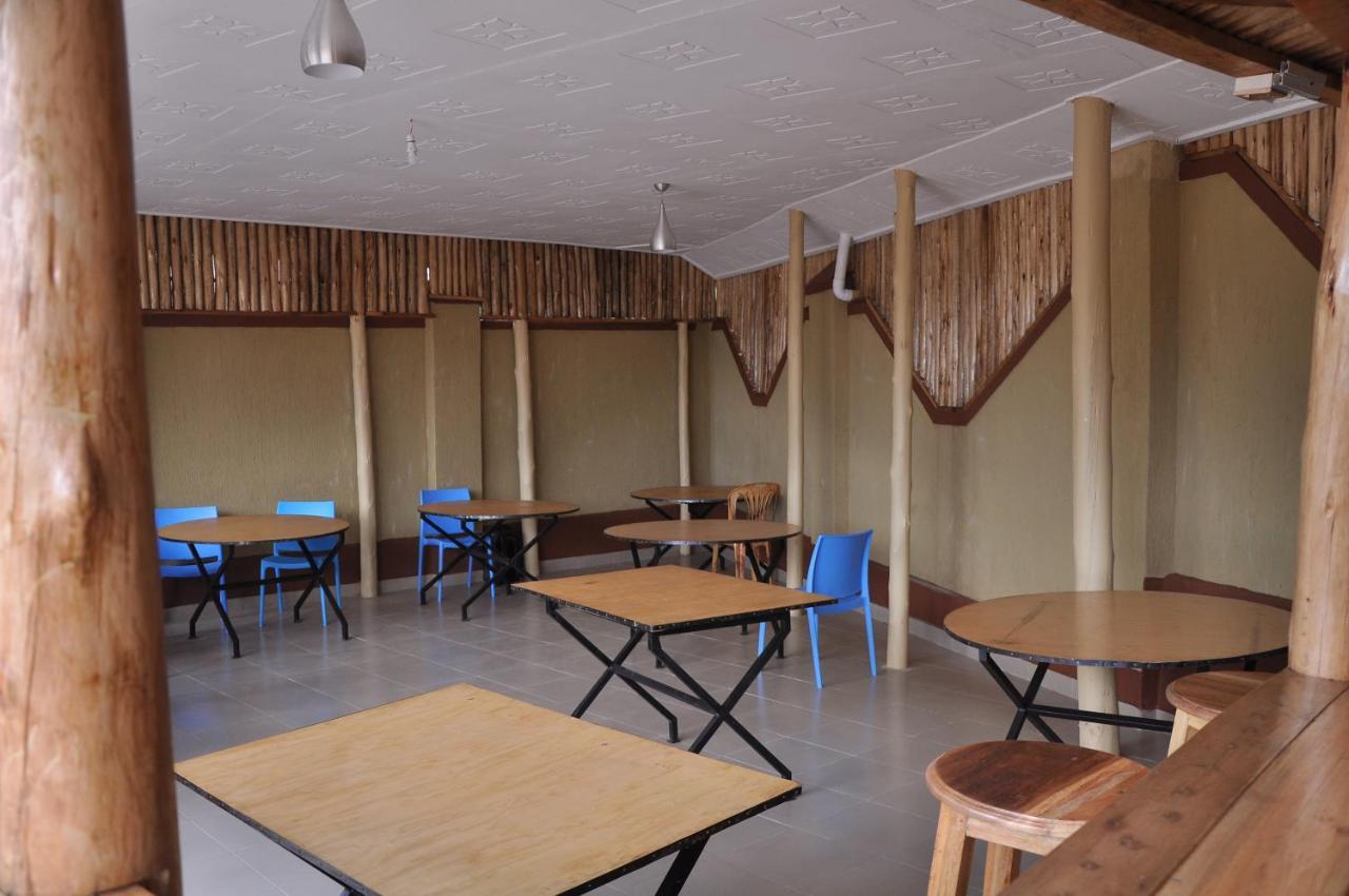 Golden View Hotel Ibanda Bagian luar foto