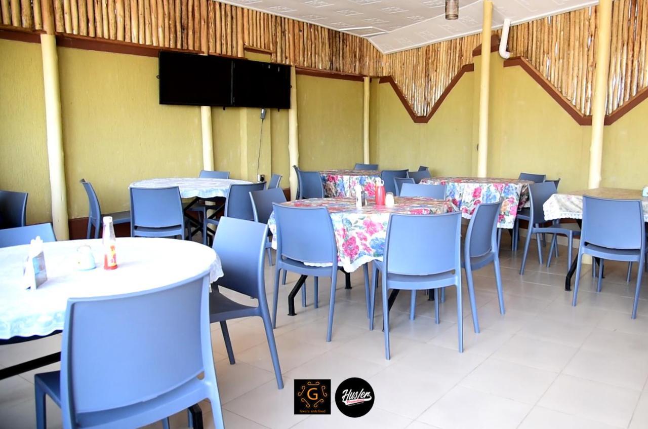 Golden View Hotel Ibanda Bagian luar foto