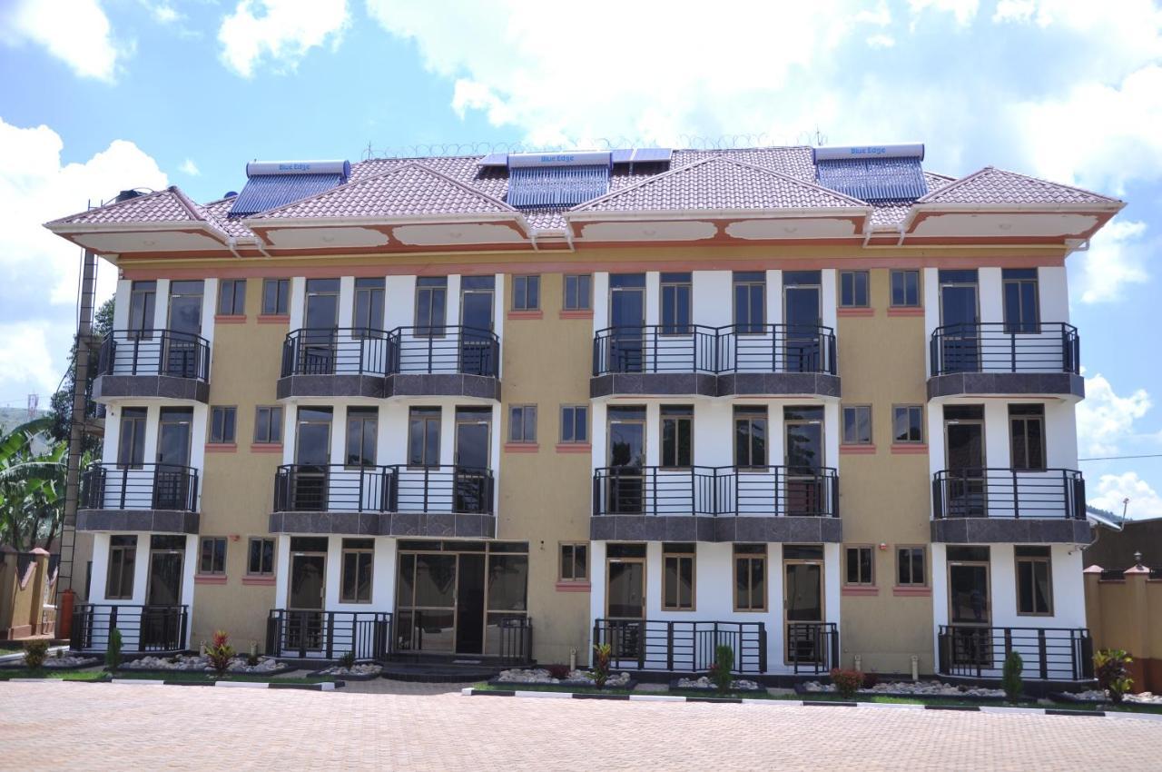 Golden View Hotel Ibanda Bagian luar foto