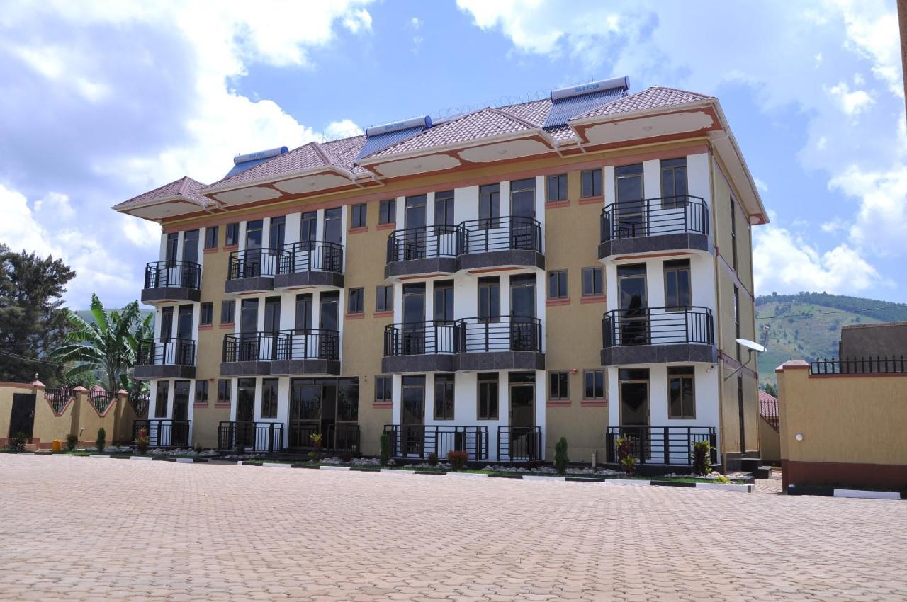 Golden View Hotel Ibanda Bagian luar foto