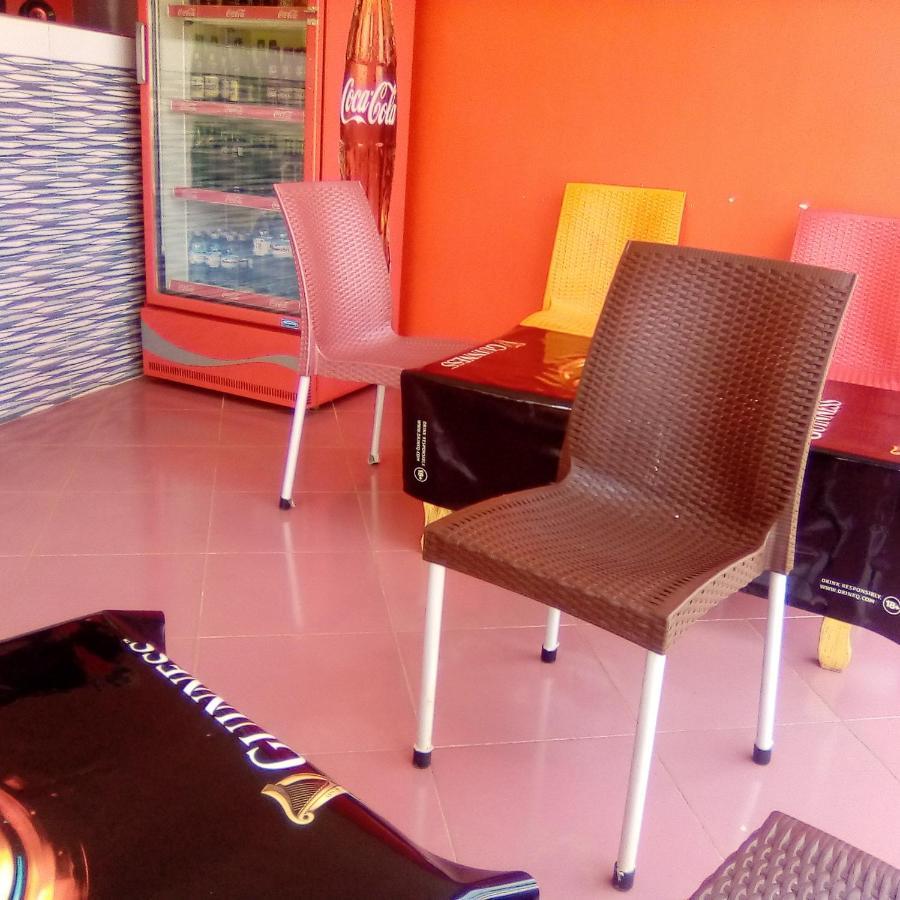 Golden View Hotel Ibanda Bagian luar foto