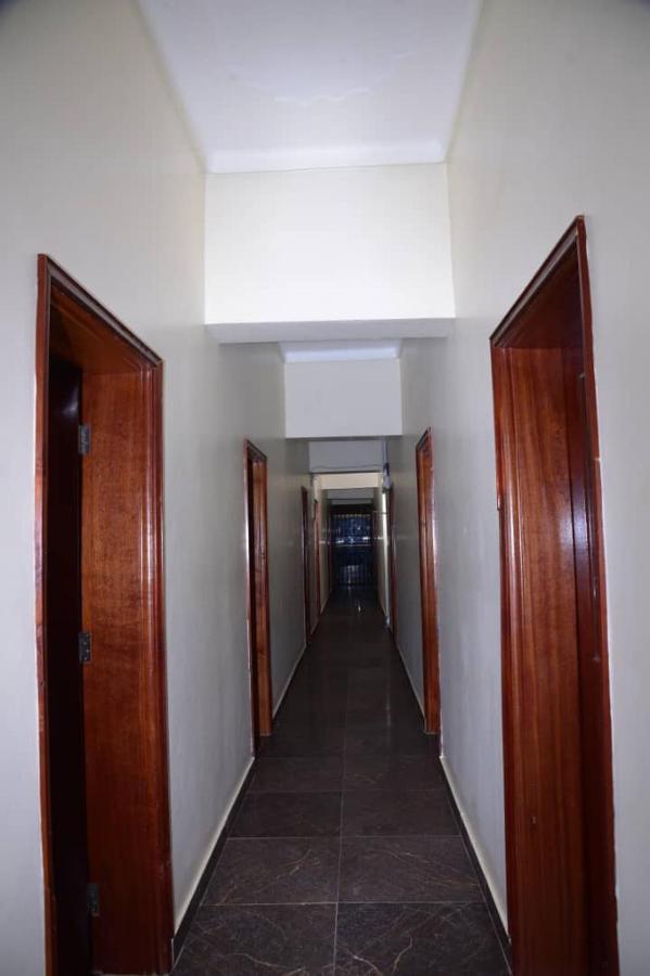 Golden View Hotel Ibanda Bagian luar foto