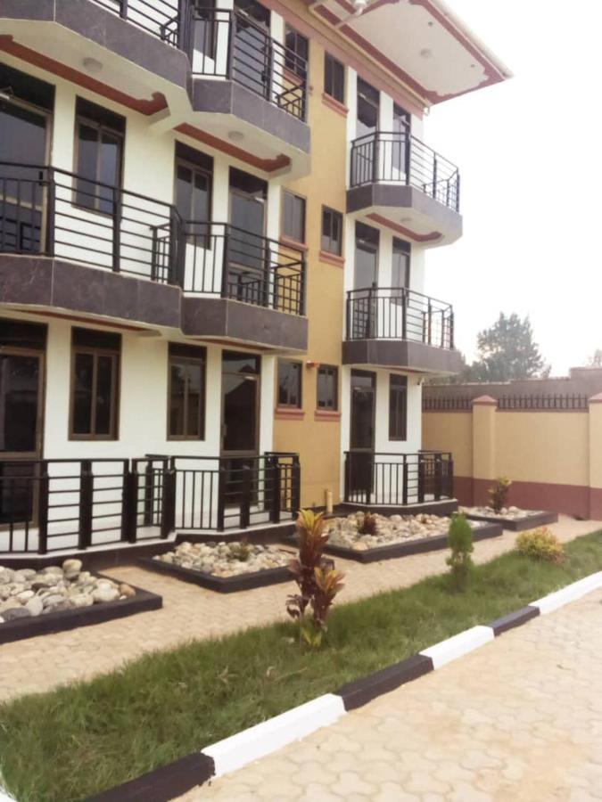 Golden View Hotel Ibanda Bagian luar foto